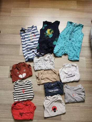 Lot bodies et 3 combinaisons