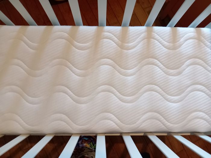 Beau berceau complet - photo numéro 4