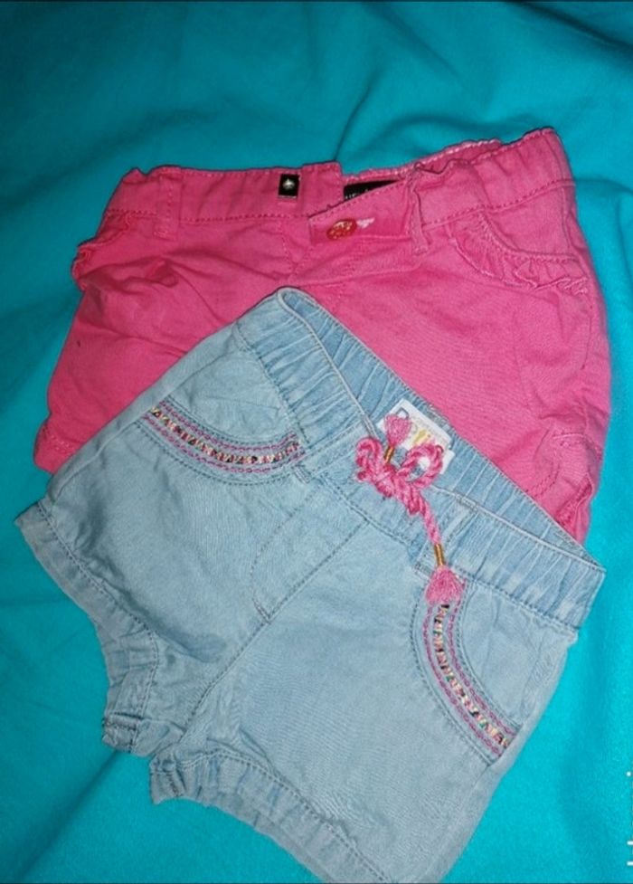 Lot 2 shorts 6 mois