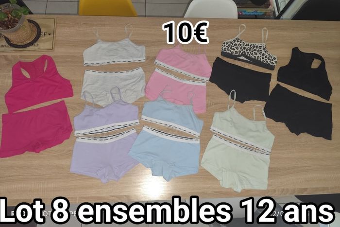 Lot de 8 ensembles de sous vêtements 12 ans