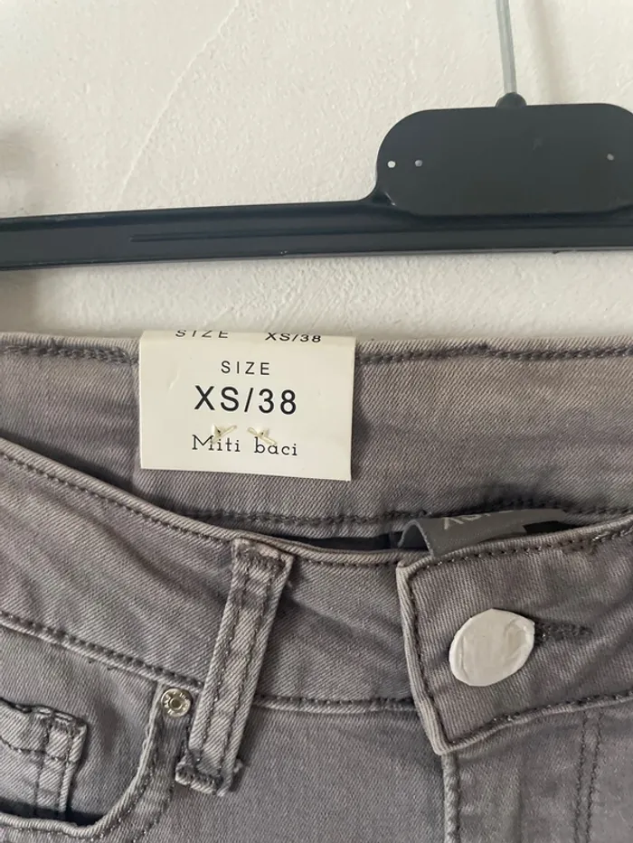 Jean gris n°475 - photo numéro 3