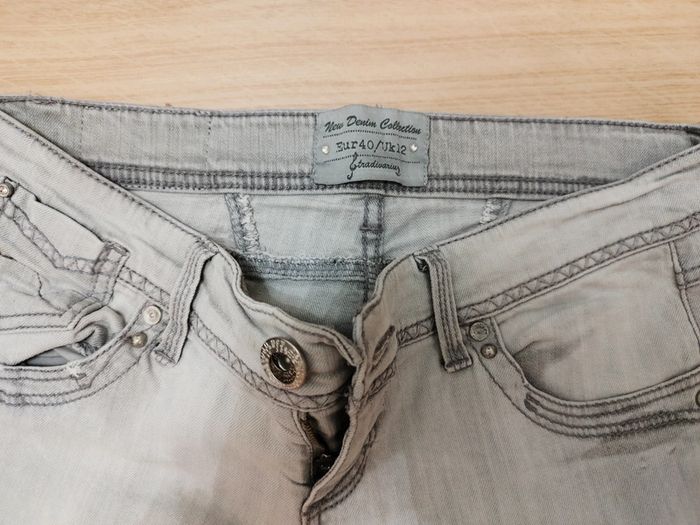 Jeans gris stradivarius - photo numéro 4