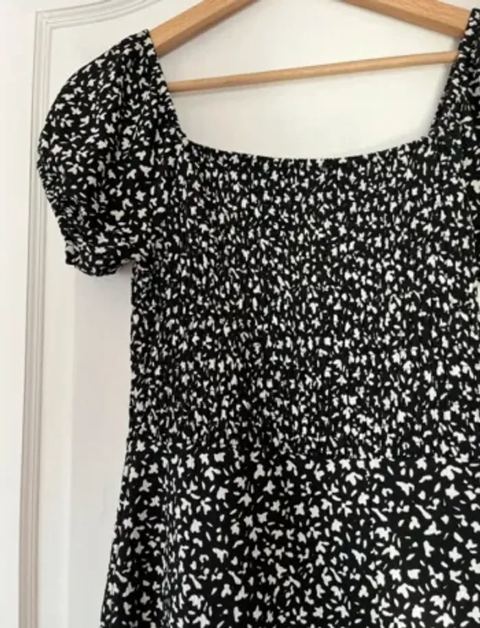 Robe longue noire à motifs blancs - Kiabi - Taille S - photo numéro 2