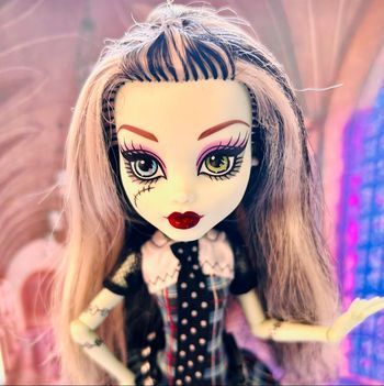 Monster High Frankie Stein First Wave Original Ghouls poupée sans animal de compagnie Watzit Mattel 2008