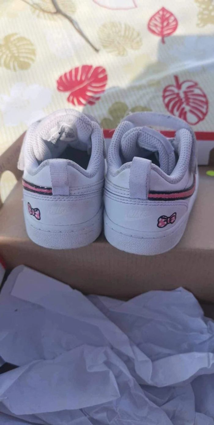 Basket Nike Custom’ Minnie - photo numéro 3