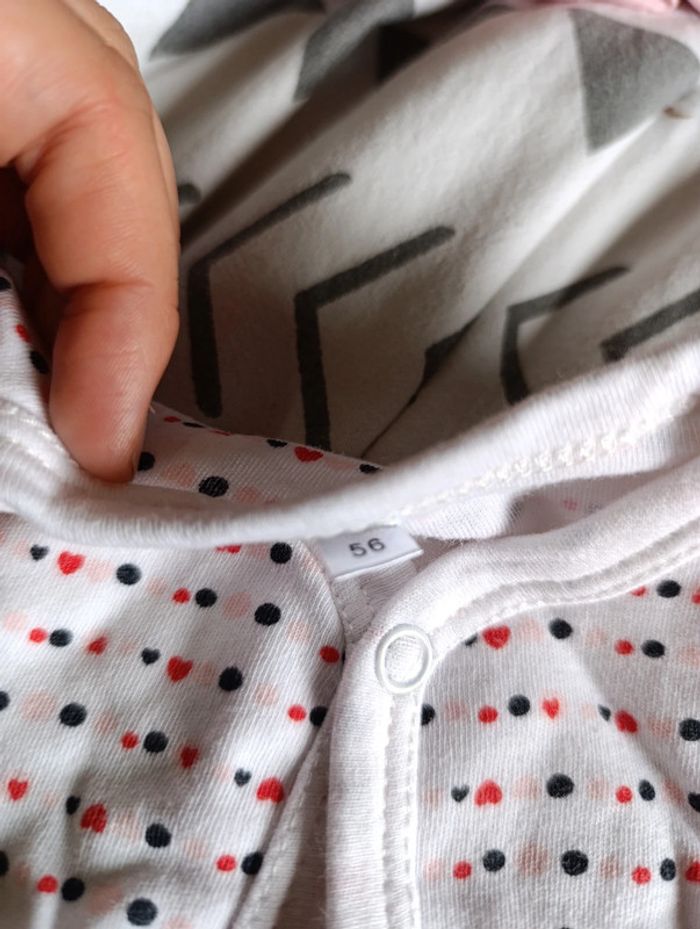 2 Pyjamas filles - photo numéro 2