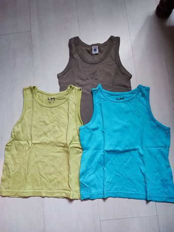 Lot 3 débardeurs Taille 6