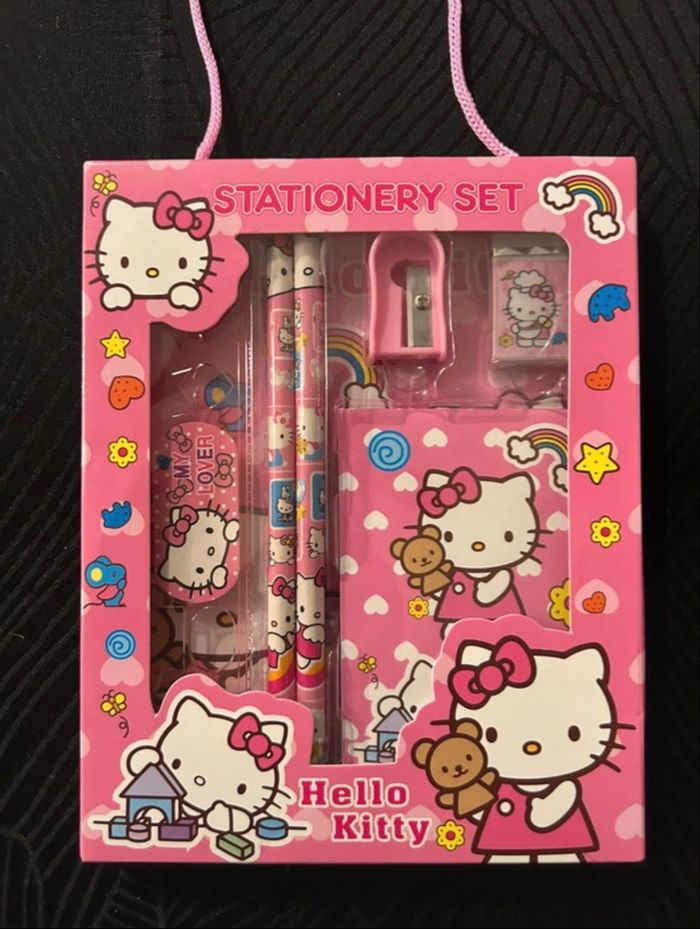 Mini Coffret Papeterie Hello Kitty & Kuromi - photo numéro 3