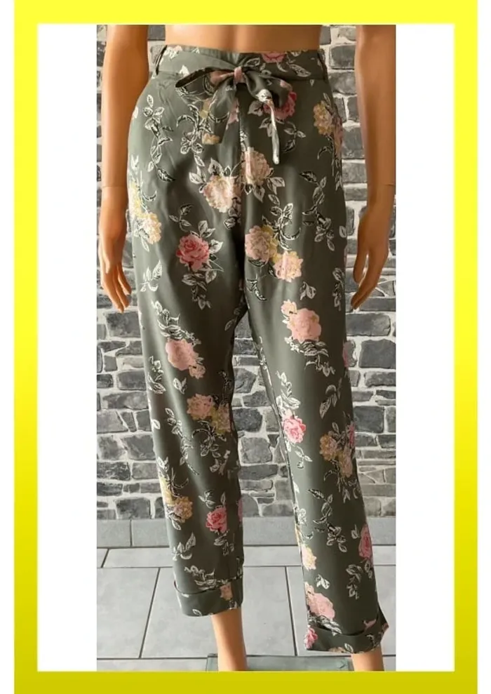 Pantalon chino 7/8éme " Blancheporte " 👖
