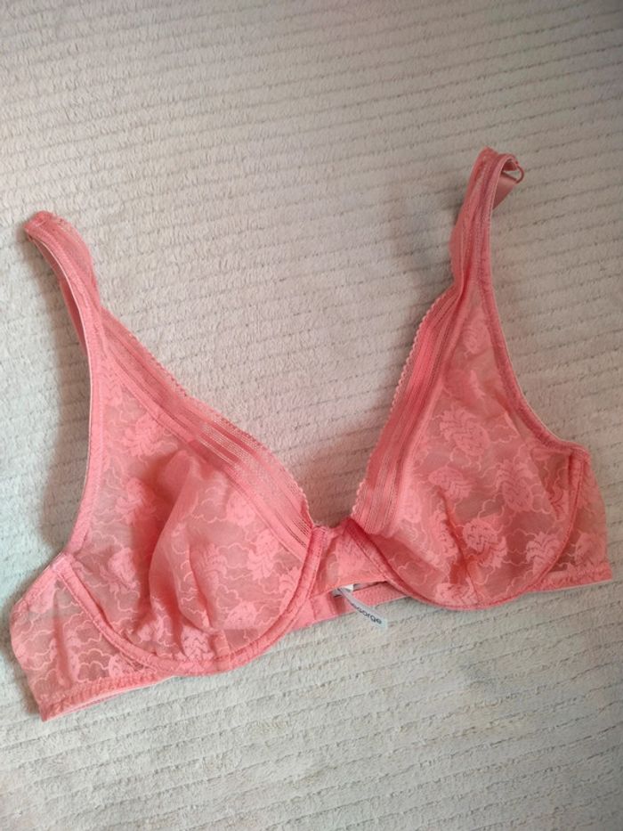 Soutien-gorge rouge gorge 90B