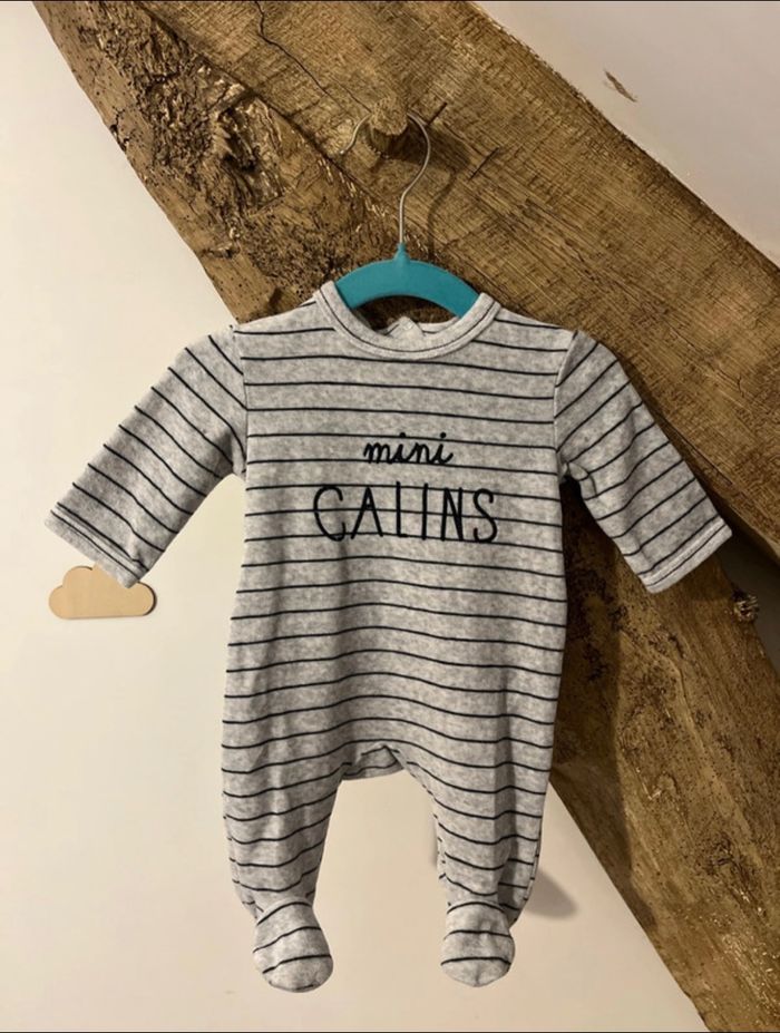 Pyjamas 1-3mois - photo numéro 5