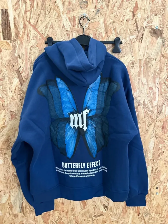Pull sweat à capuche - photo numéro 9