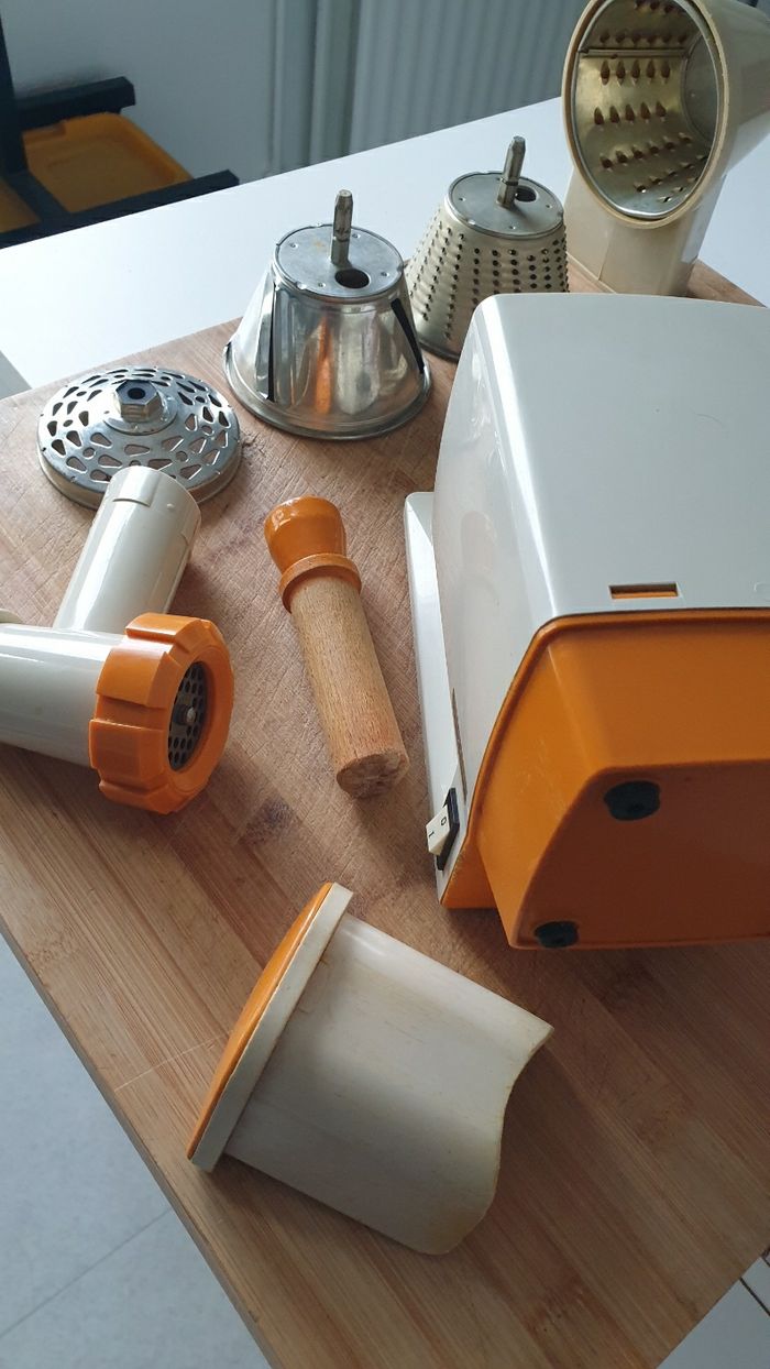 Vintage ancien fonctionne robot hachoir Moulinex - photo numéro 4