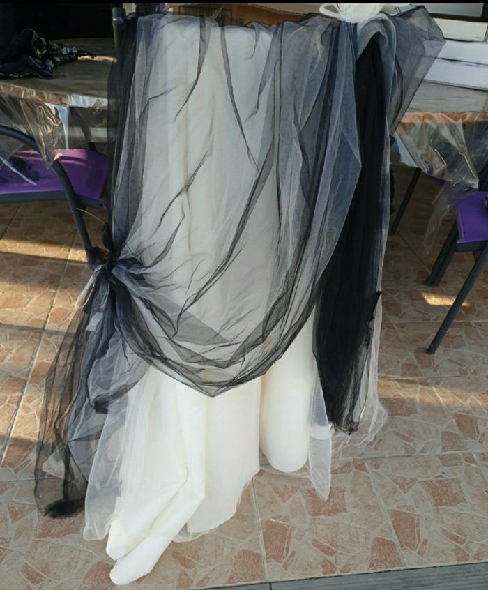 Robe de Mariée noire et blanche - photo numéro 6