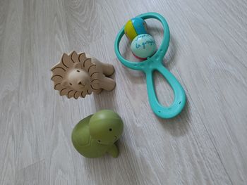Jouet à dentition+ hochet