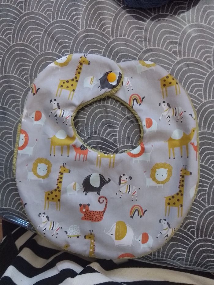 Lot bavoir bébé