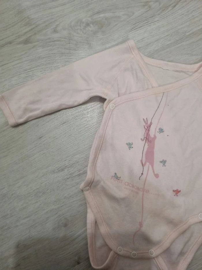 Body 3 mois - photo numéro 2