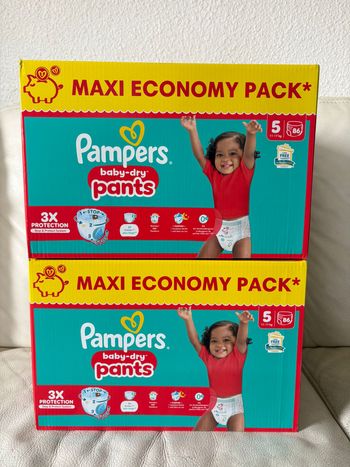 2 cartons Pampers Taille 5 Baby Dry Pants (172)