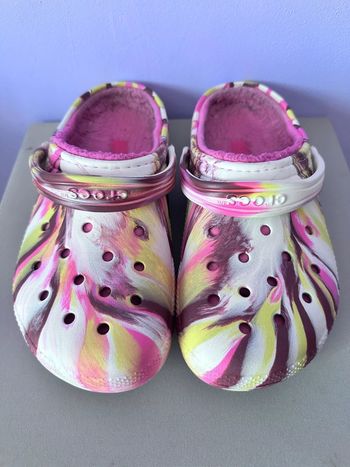 Crocs à moumoute