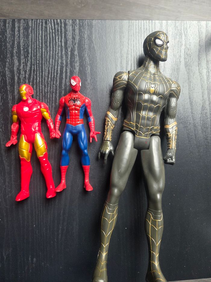 Lot figurines marvel