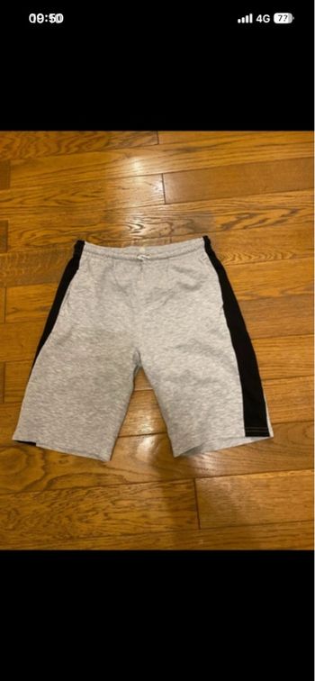 Short garçon H&M, taille 11-12 ans