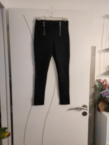 Pantalon legging noir Kiabi taille 12 ans