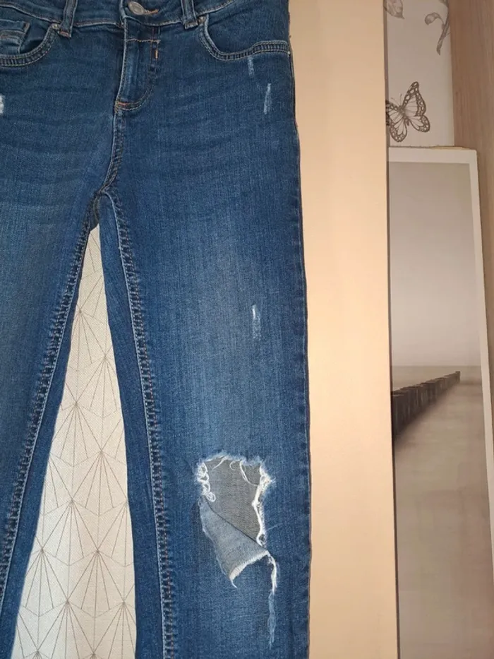 Jean bleu femme Jennyfer 36 effet used trous déchirures d'achat tbe - photo numéro 2
