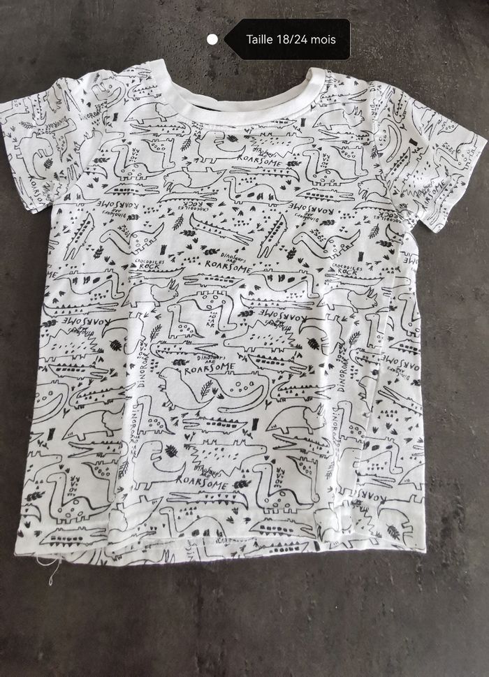 Tee shirt taille 18 mois