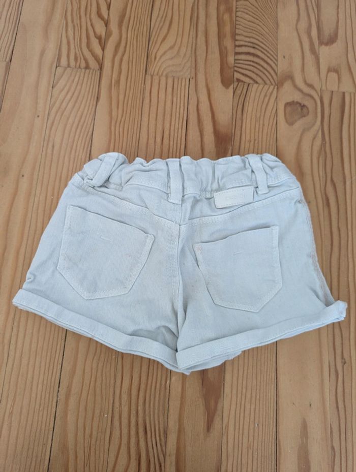Short blanc, taille 3 ans chez Okaïdi - photo numéro 3