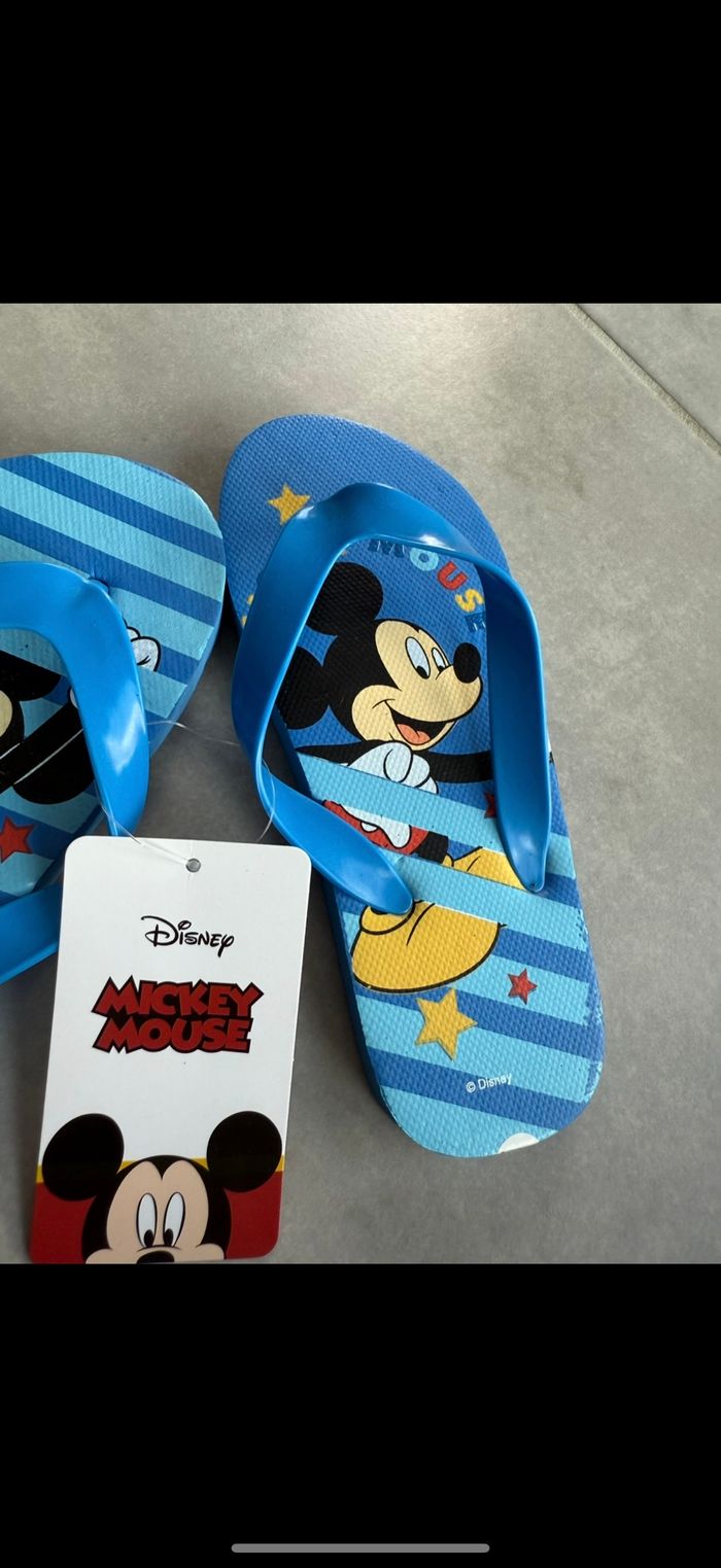 Tongs Mickey 28/30 - photo numéro 3