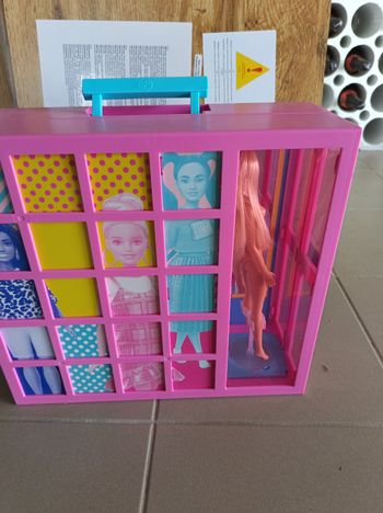 Dressing barbie