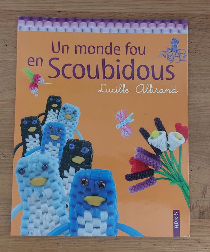 Un monde en Scoubidous - Fleurus - photo numéro 1