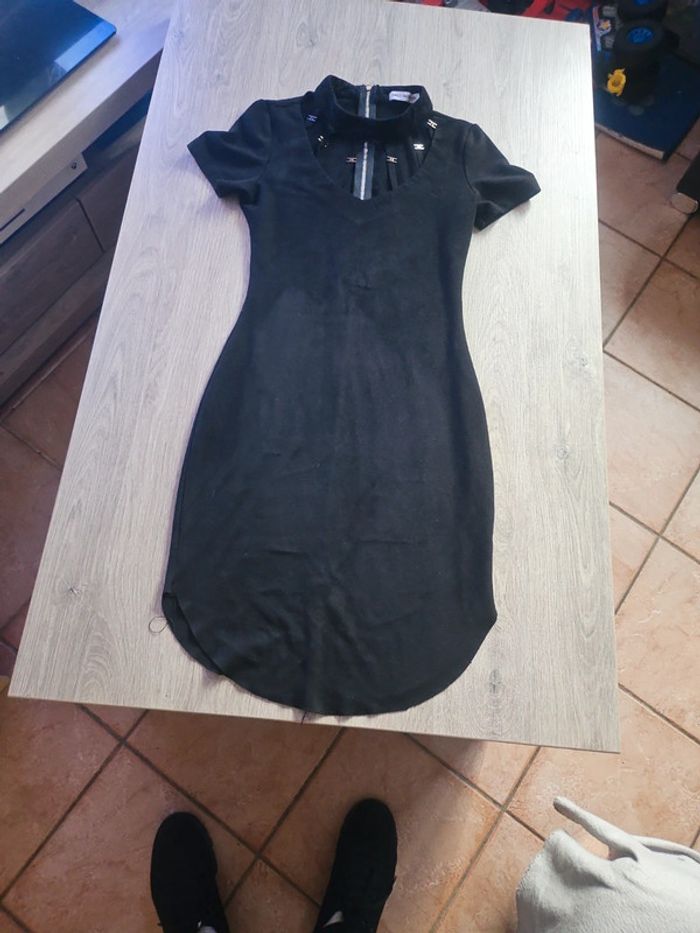 Robe en suédine
