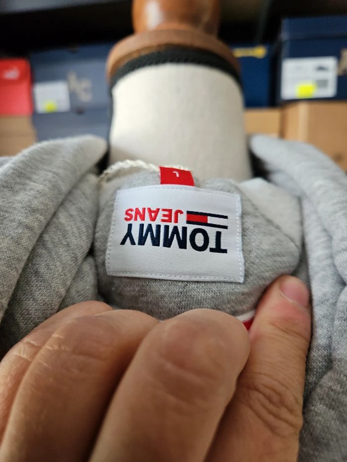 Sweat tommy - photo numéro 5