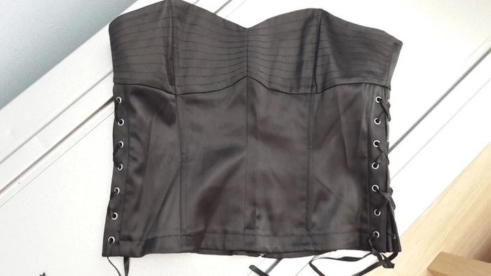Bustier noir femme taille 40  On n'est pas des anges