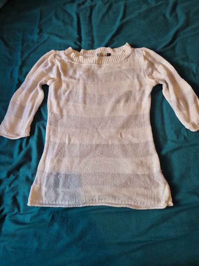 Pull gris et blanc - photo numéro 2