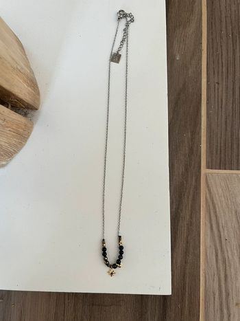 Collier Zag