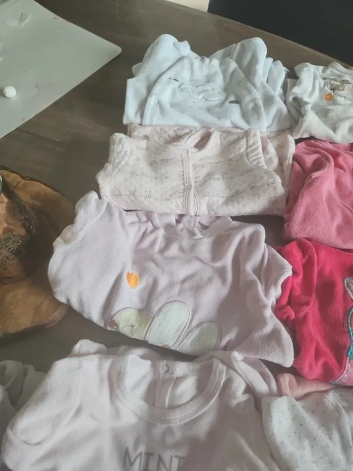 Lot de 13 pyjamas - photo numéro 2