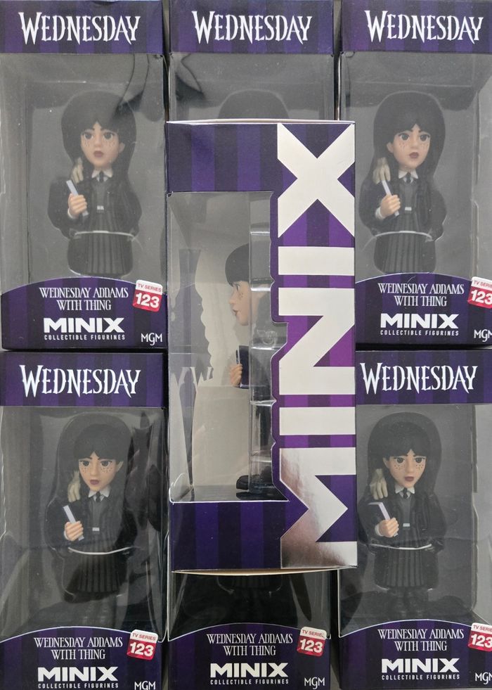 Mini Figurine Minix  Wednesday Addams With Thing (Tv Série 123) neuve sous scellé - photo numéro 5