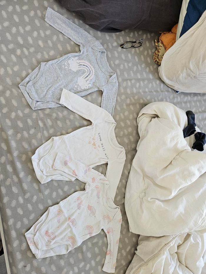 Lot de bodys fille manches longues