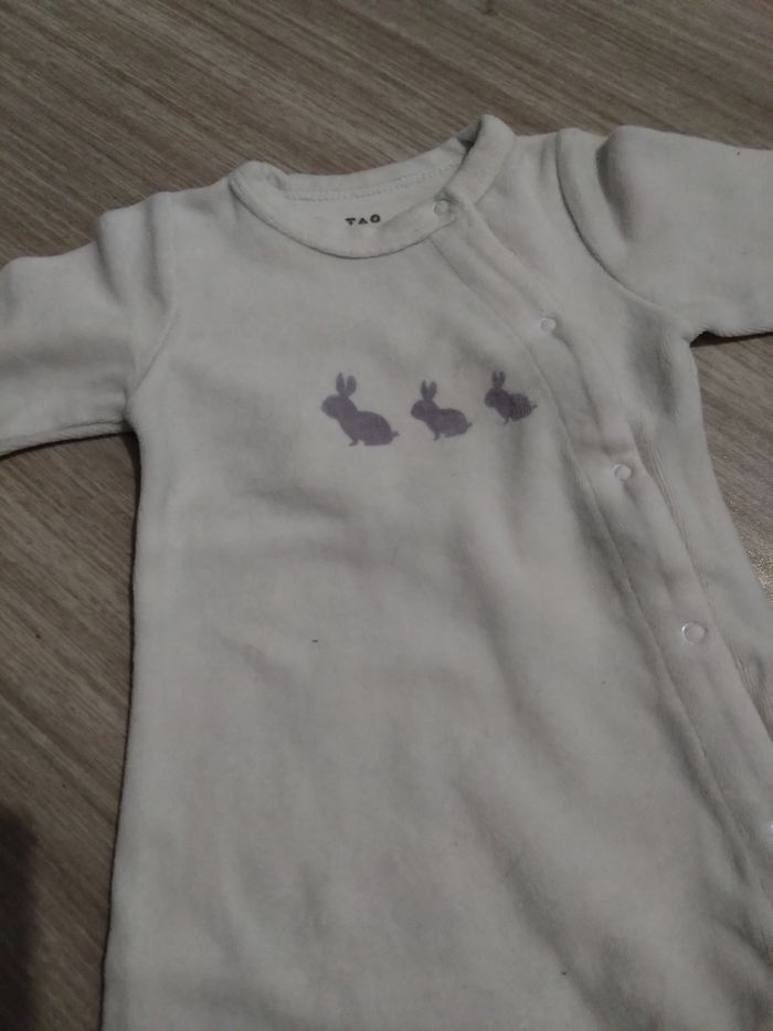 59 cm, pyjama "petits lapins" - photo numéro 2