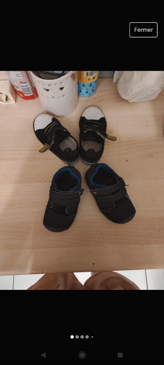 Lots chaussures bébé taille 22