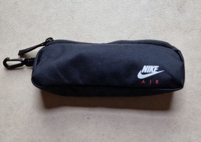 Trousse Nike Air + sac de rangement - photo numéro 3