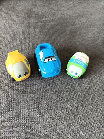 Smoby Auto jaune , bleu, vert.