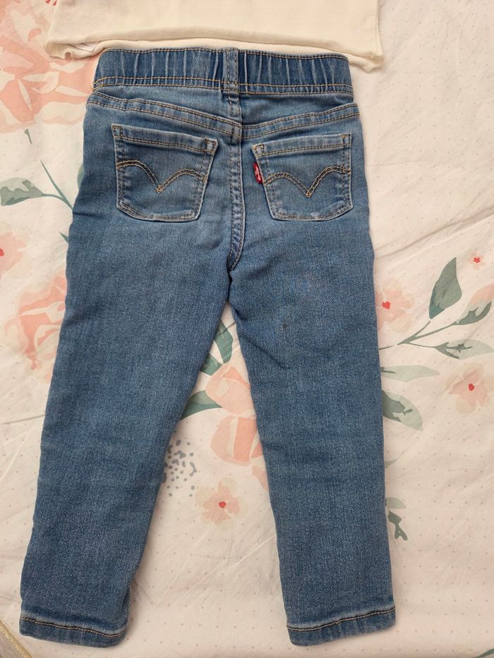 Ensemble jean's + tee-shirt Levis - photo numéro 3