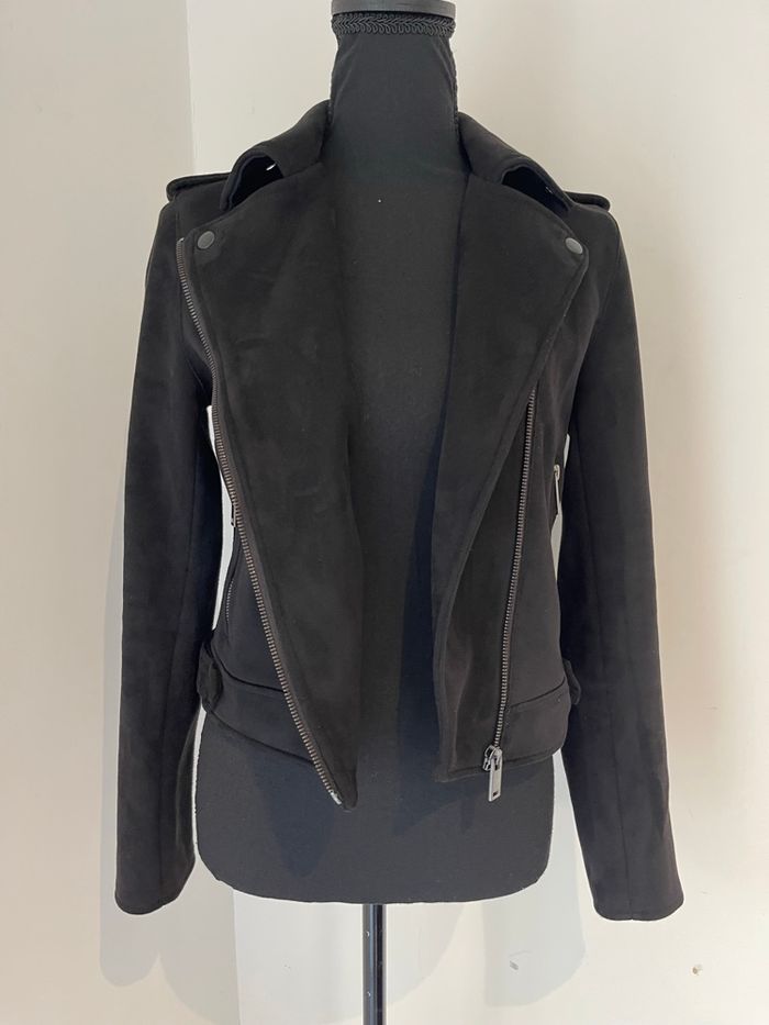 Veste courte Noir Primark taille 36 - photo numéro 2