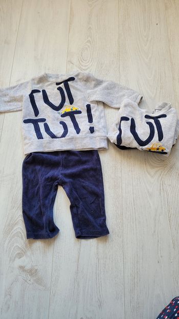 Lot 2 pyjamas