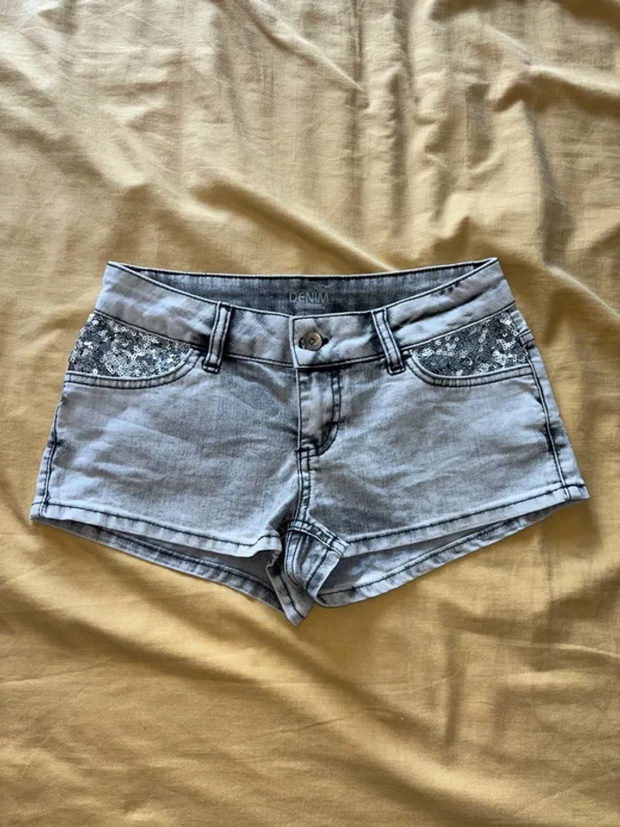 Short gris