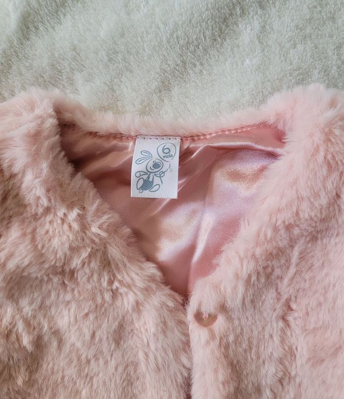 Ensemble bébé fille 3 pièces - Gilet fausse fourrure, Top & Jean - 6 mois - photo numéro 7