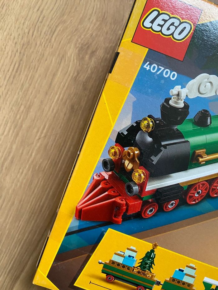 Lego creator 40700 train de noel - photo numéro 3